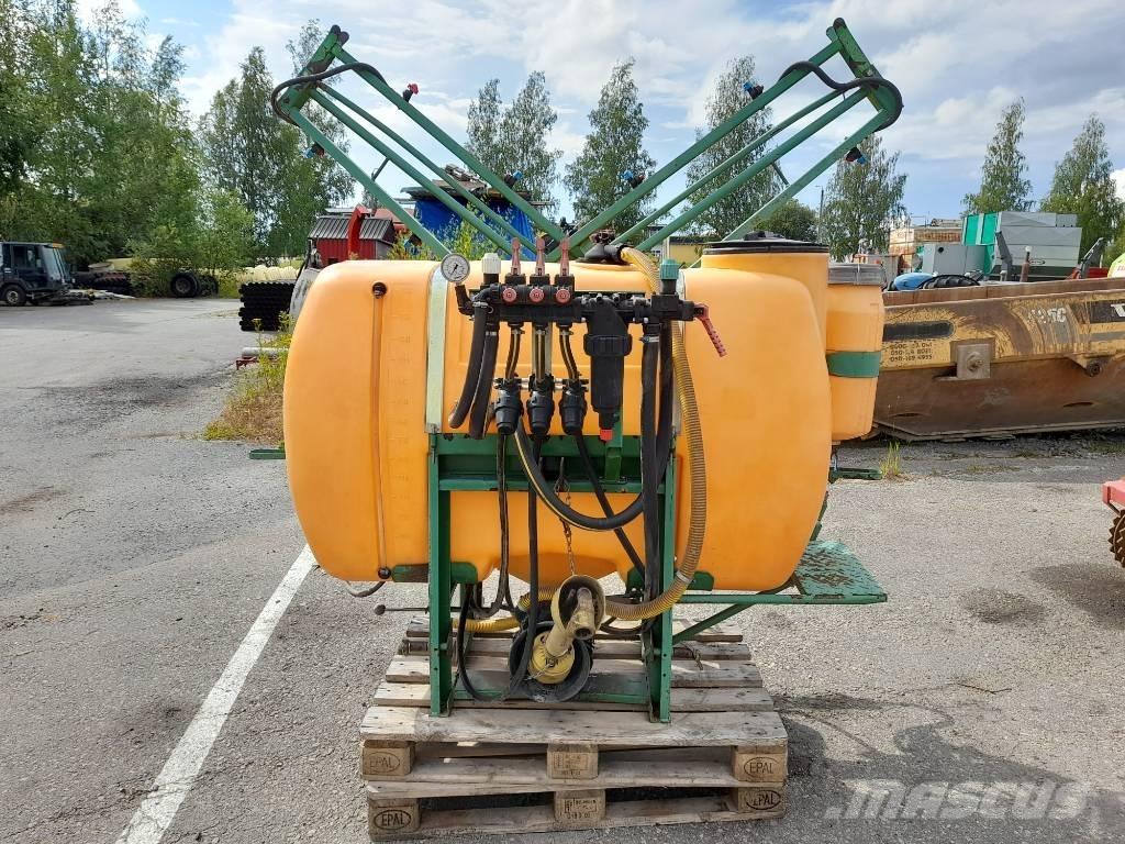 Junkkari 3/700/12 Навісні обприскувачі