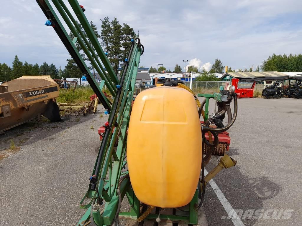 Junkkari 3/700/12 Навісні обприскувачі