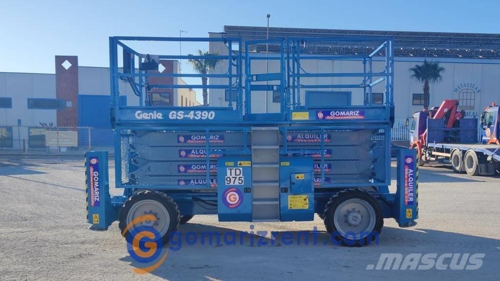 Genie GS 4390 Підйомники-ножиці