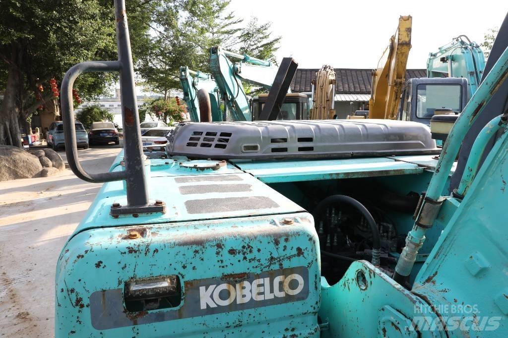 Kobelco SK 210-8 Гусеничні екскаватори