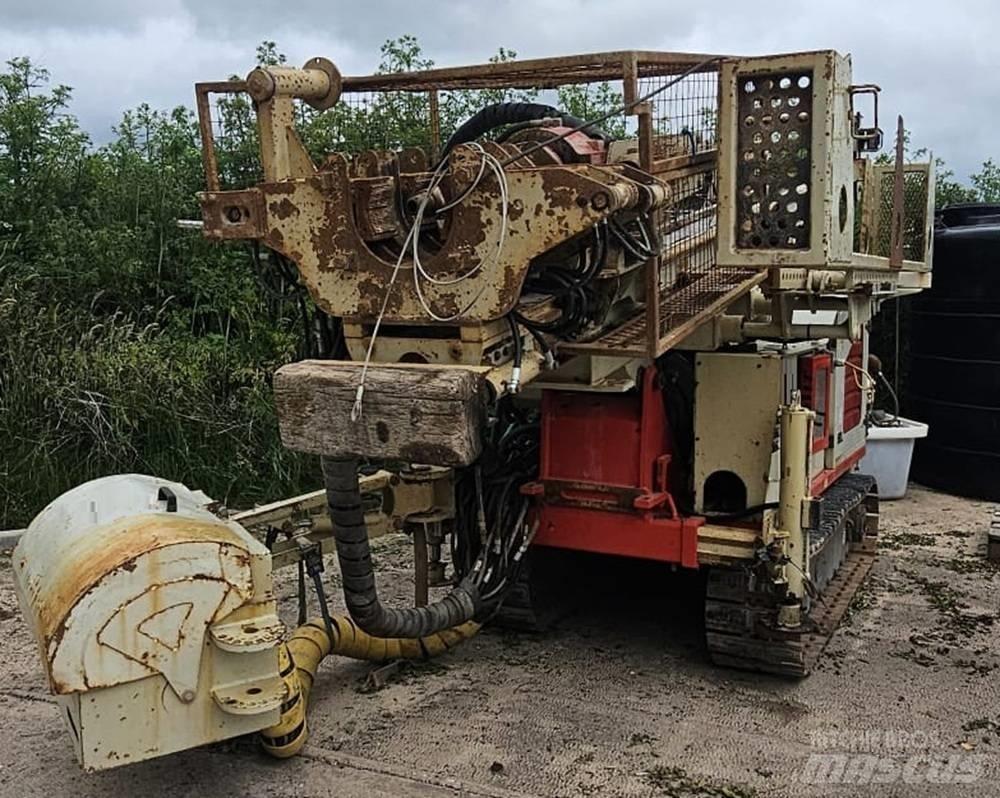 Comacchio MC 405 Стаціонарні бурові установки