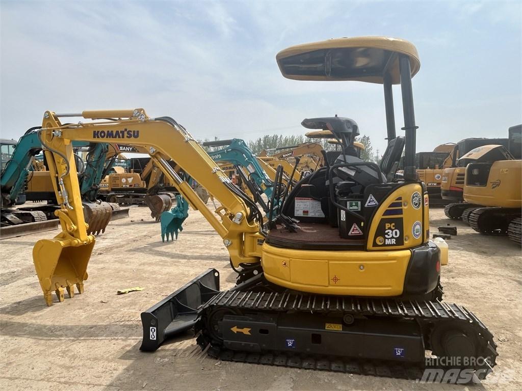 Komatsu PC30 Міні-екскаватори < 7т