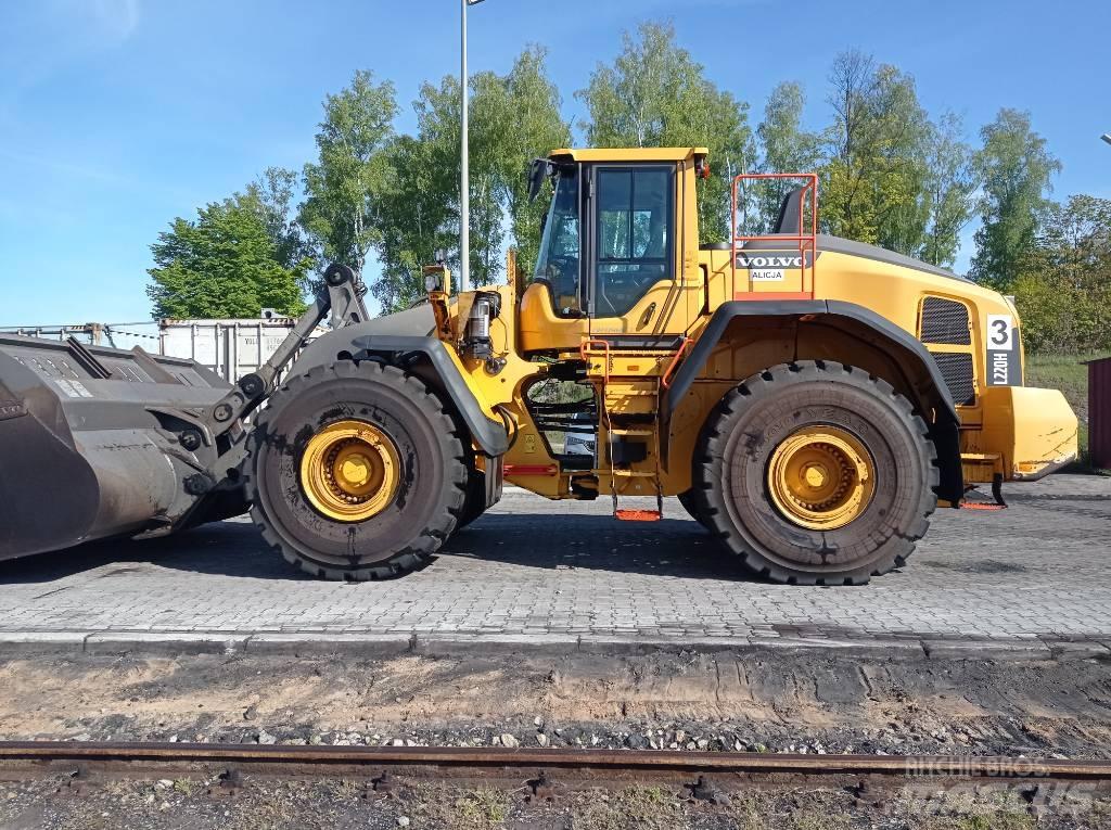 Volvo L 220 H Фронтальні навантажувачі