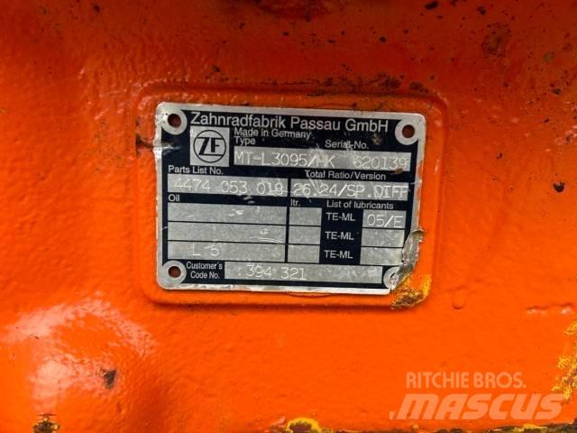Hitachi Drive Axle Осі