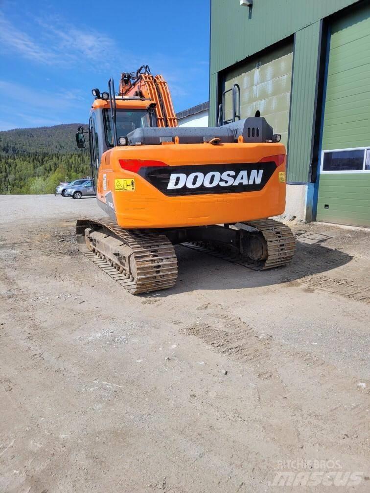 Doosan DX 180 LC Гусеничні екскаватори