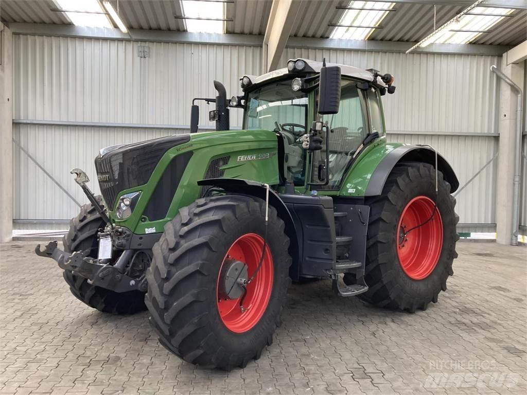 Fendt 933 Vario Трактори