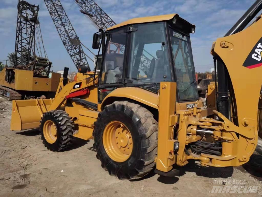 CAT 420 F Екскаватори-навантажувачі