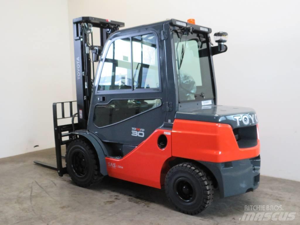 Toyota 52-8 FDF 30 Дизельні навантажувачі