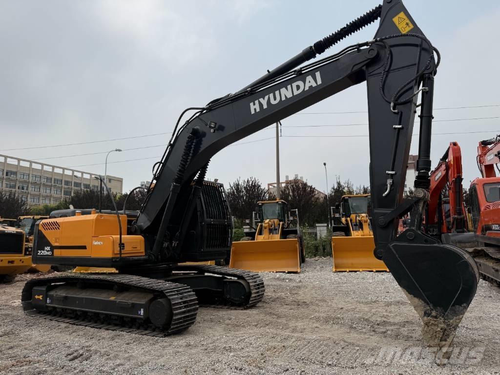 Hyundai HX 220 Гусеничні екскаватори