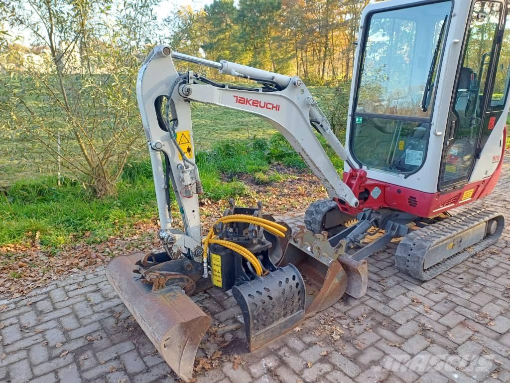 Takeuchi TB 216 Міні-екскаватори < 7т