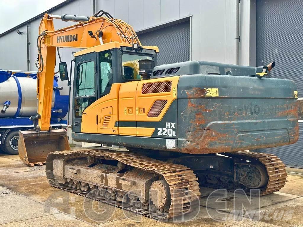 Hyundai HX220L Гусеничні екскаватори