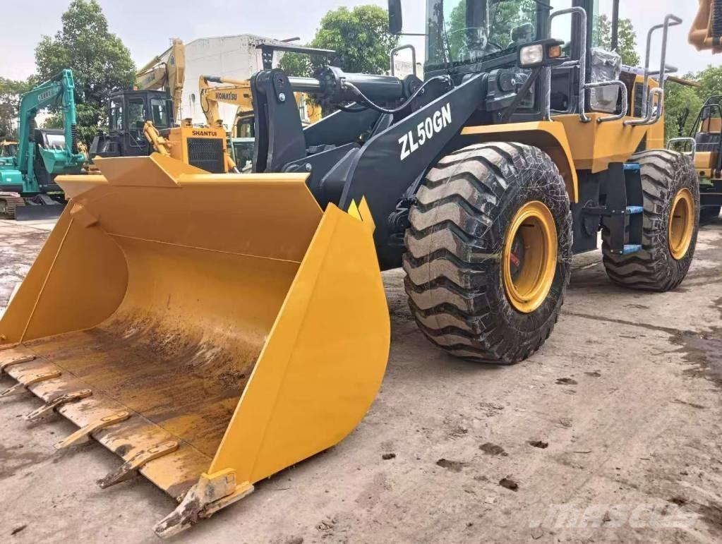 XCMG ZL 50 GN Фронтальні навантажувачі