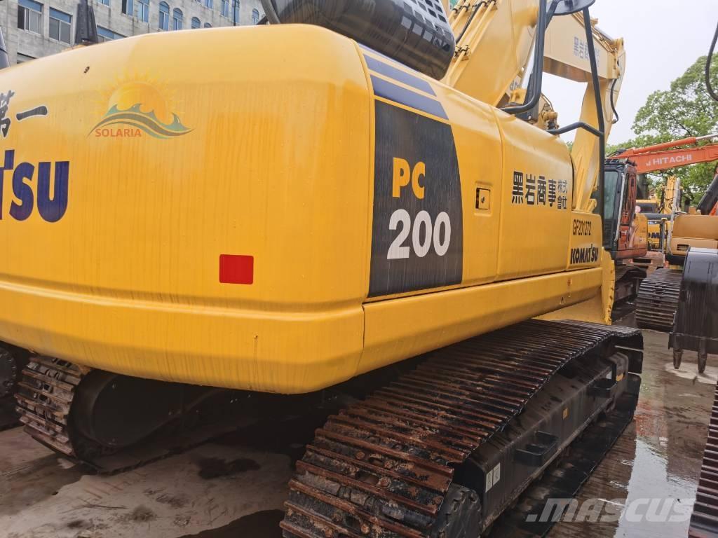 Komatsu PC 200-8 Гусеничні екскаватори