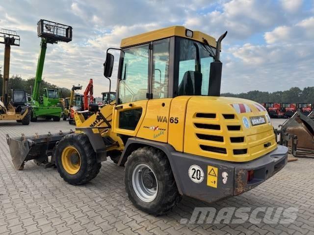 Komatsu WA 65-3 Фронтальні навантажувачі
