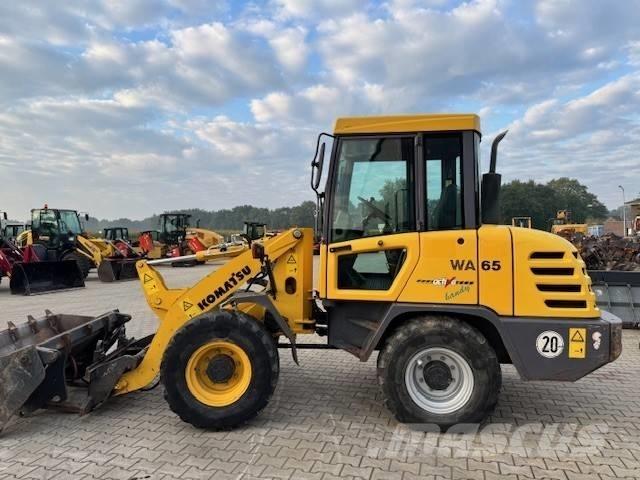 Komatsu WA 65-3 Фронтальні навантажувачі