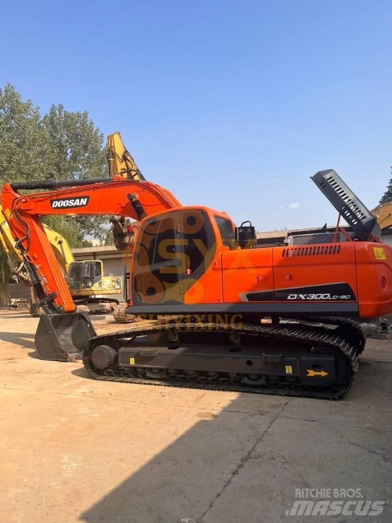 Doosan DX300LC-9C Гусеничні екскаватори