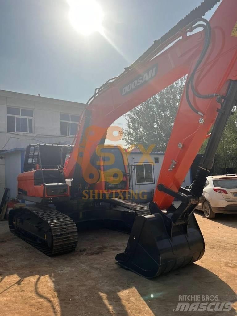 Doosan DX300LC-9C Гусеничні екскаватори