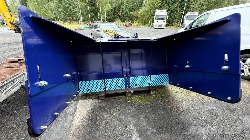  BlueBerry Lumiaurat Плуги