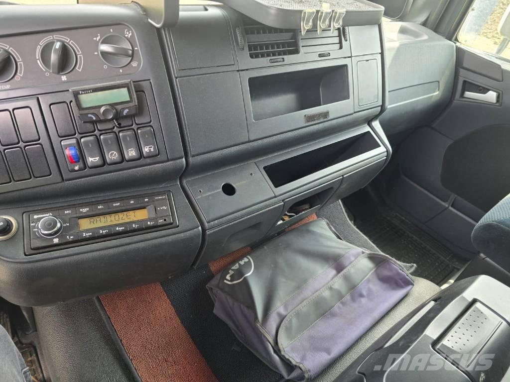 MAN 13.250 / 4x4 Фургони