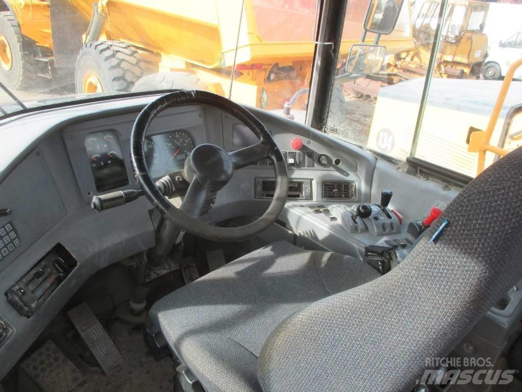 Volvo A 30 D Зчленовані самоскиди