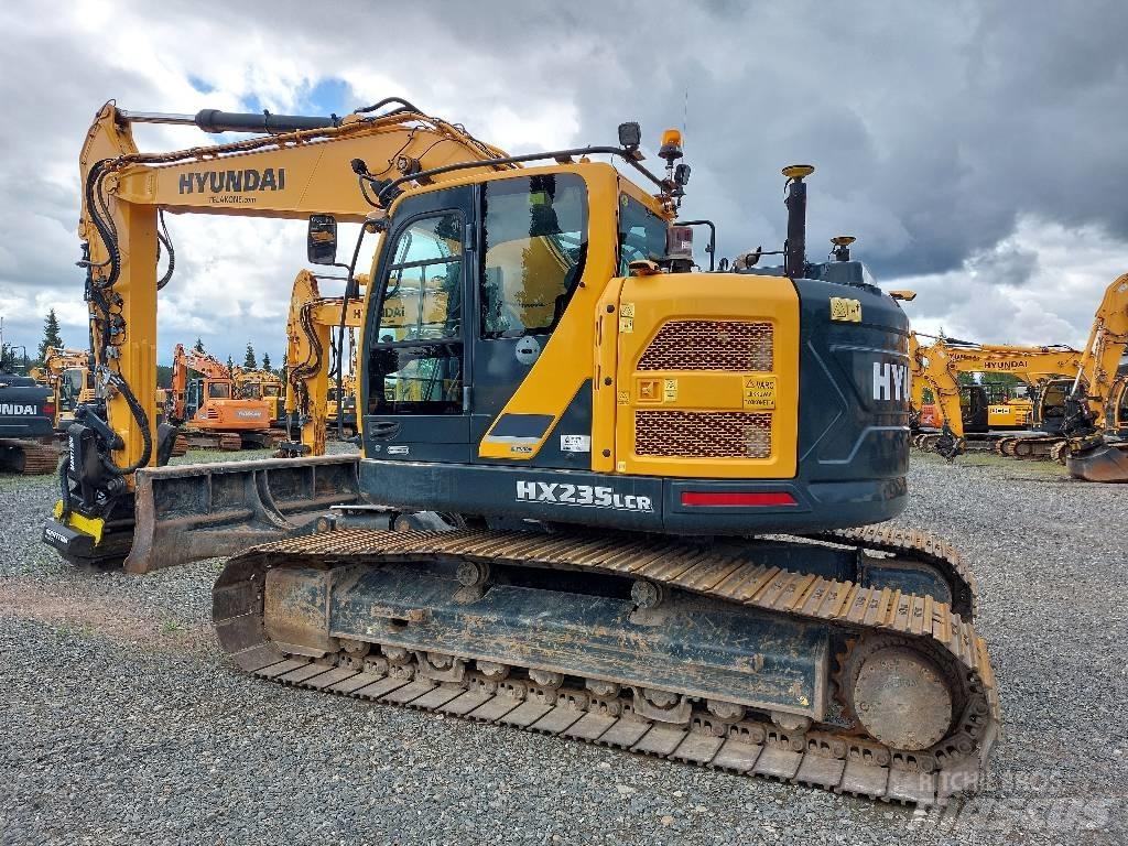 Hyundai HX 235 LCRD Гусеничні екскаватори