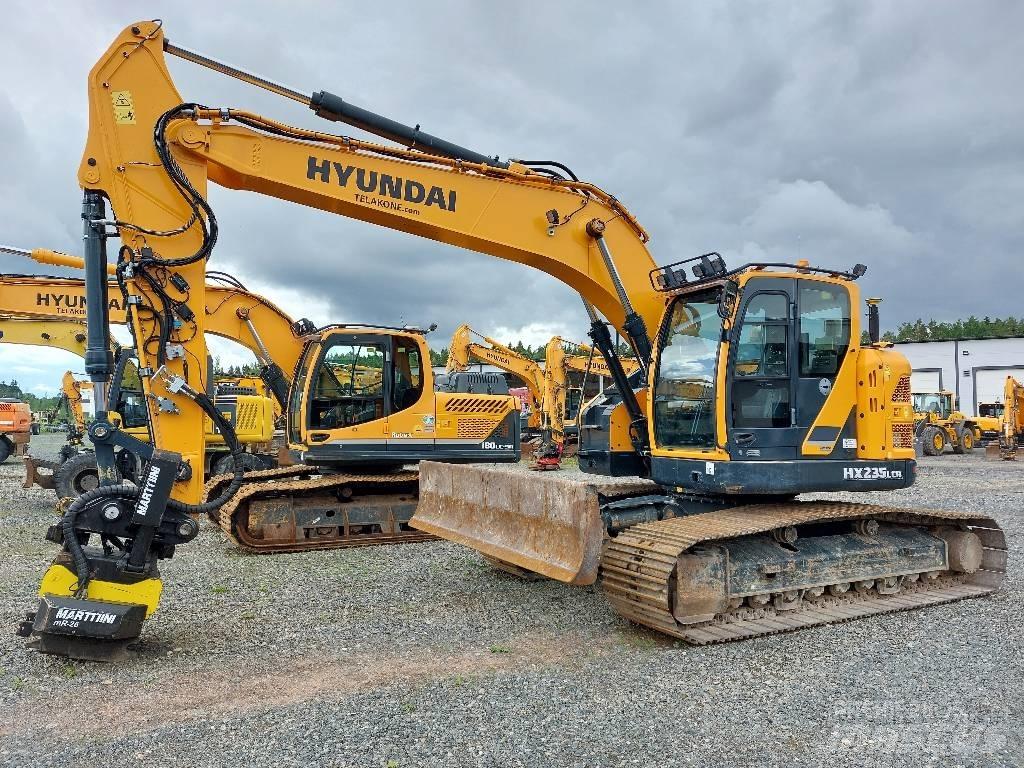 Hyundai HX 235 LCRD Гусеничні екскаватори