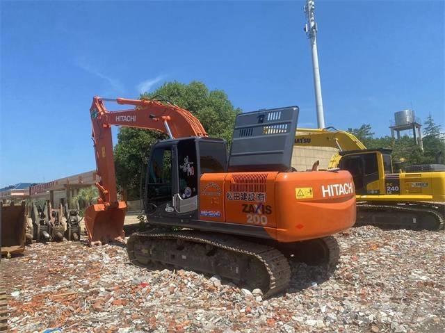 Hitachi ZX200-3G Гусеничні екскаватори