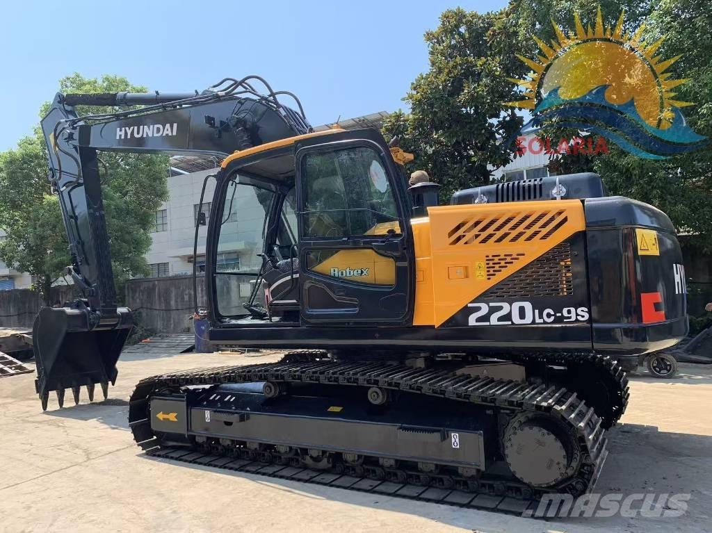 Hyundai R220LC-9S Гусеничні екскаватори