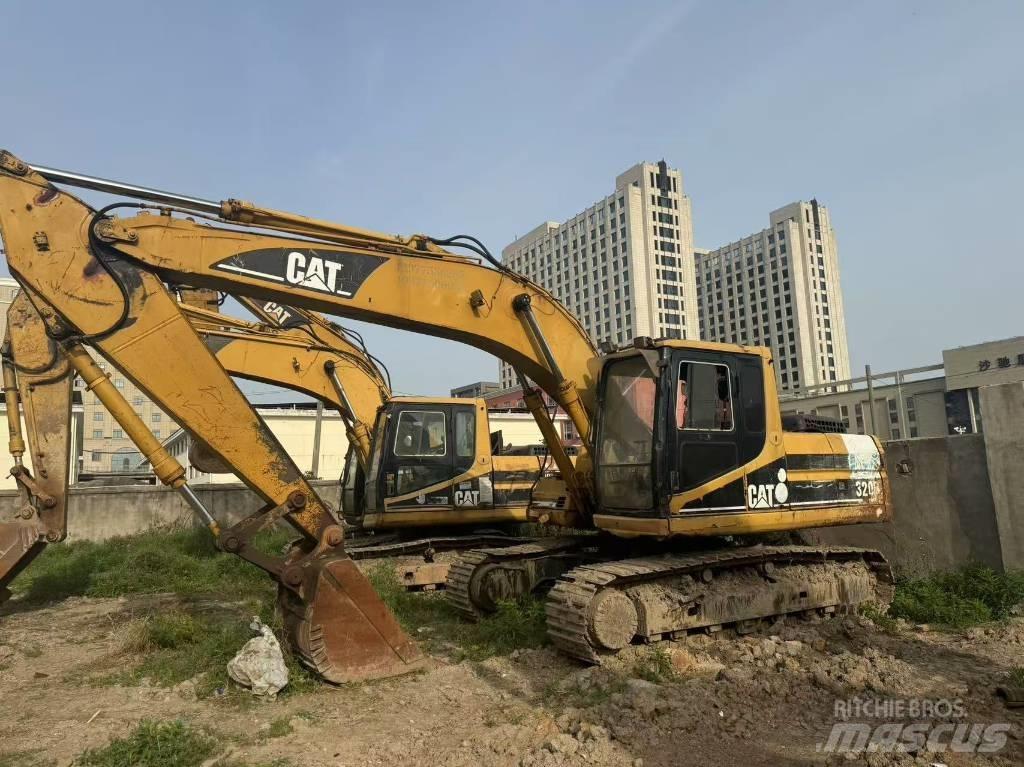 CAT 320 B L Гусеничні екскаватори