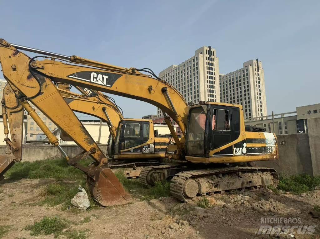 CAT 320 B L Гусеничні екскаватори