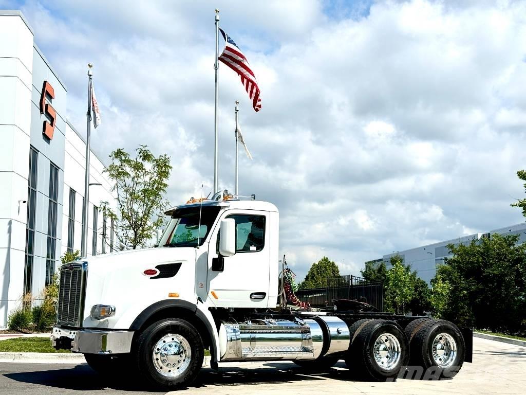 Peterbilt 567 Тягачі