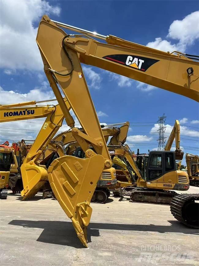 CAT 325 CL Гусеничні екскаватори
