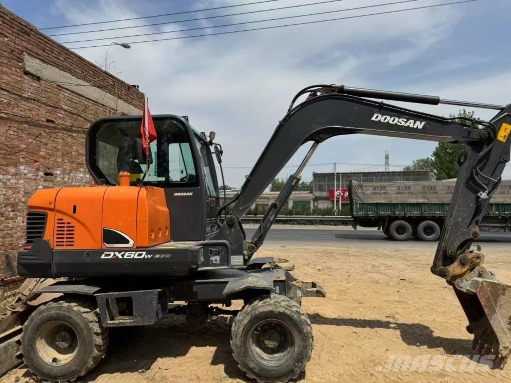 Doosan DX 60 Міні-екскаватори < 7т