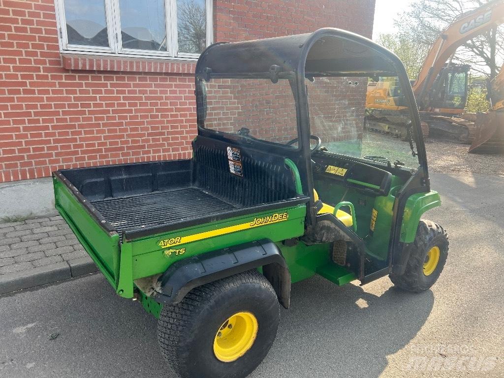 John Deere Gator TS Підсобні машини