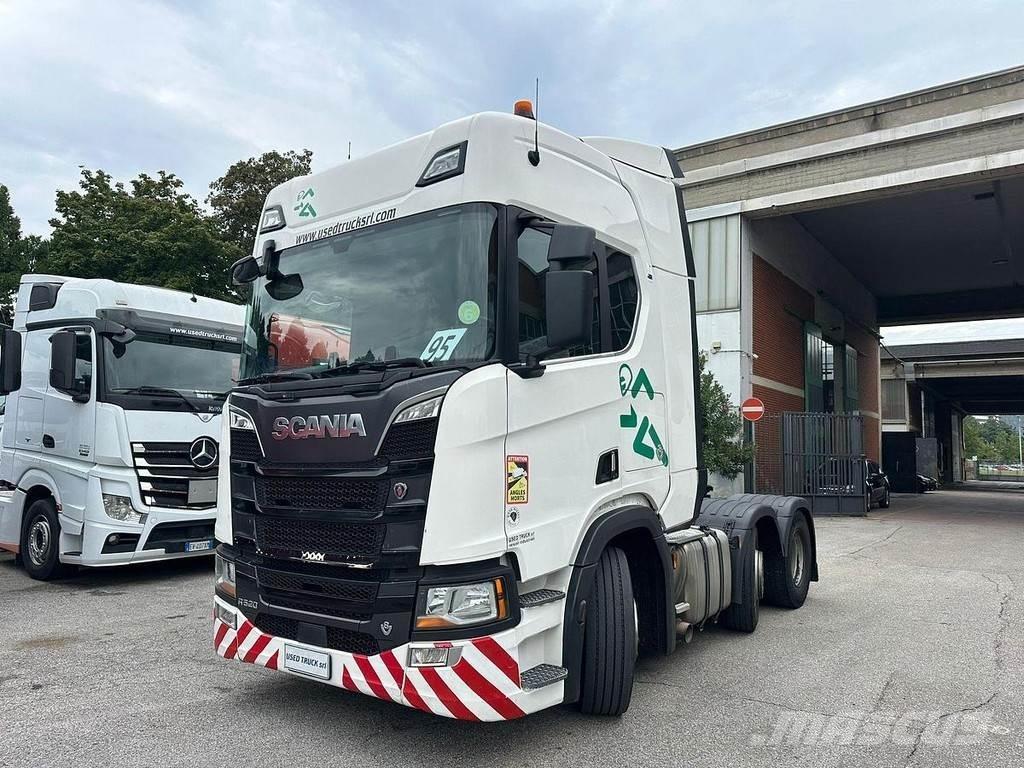 Scania R 520 Тягачі