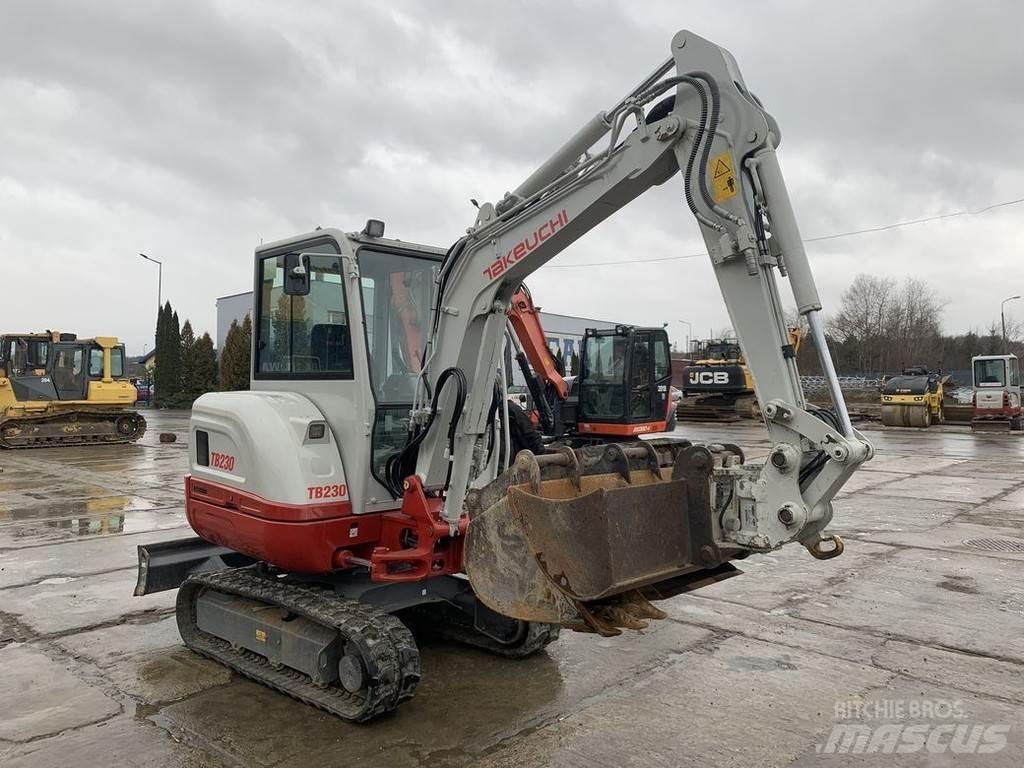 Takeuchi TB230 V3 Міні-екскаватори < 7т