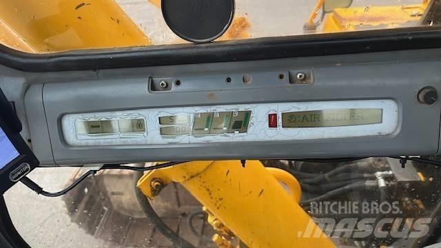 JCB JS 200 Гусеничні екскаватори