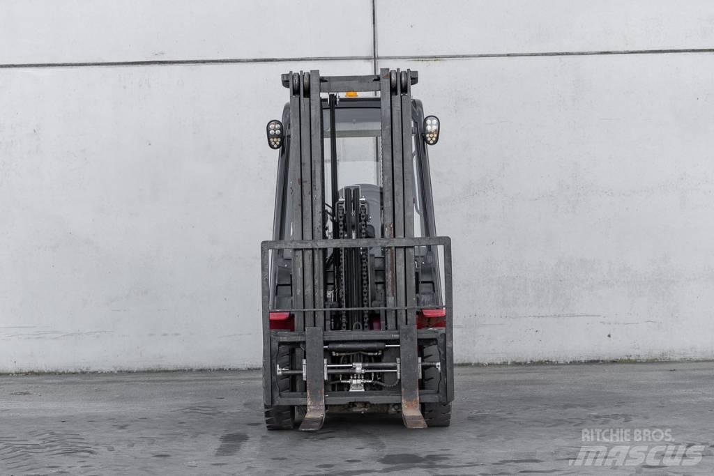 Manitou MI 25 D Дизельні навантажувачі