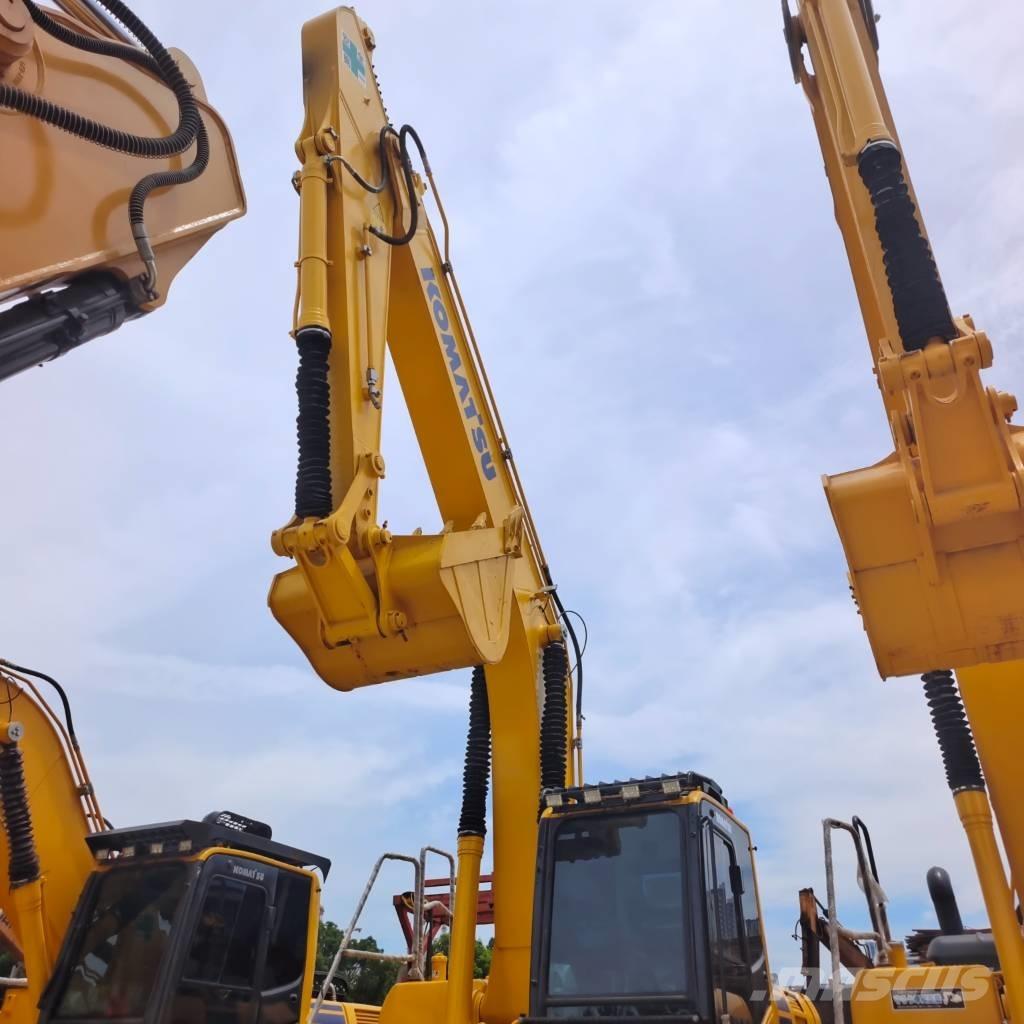 Komatsu PC 220 Гусеничні екскаватори