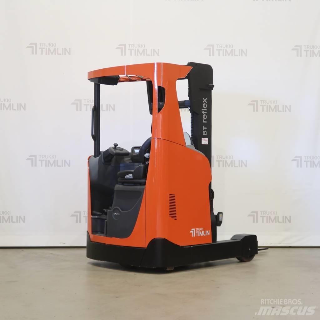 Toyota RRE140H Річ-трак із високим підйомом