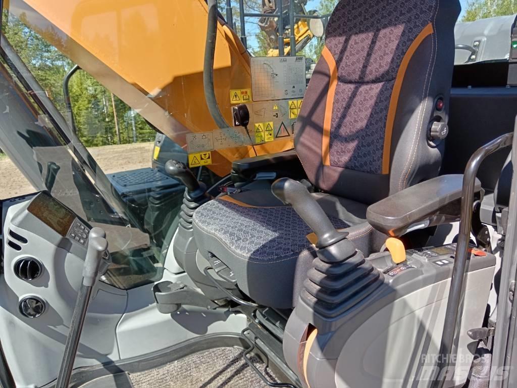 CASE CX 300 D Гусеничні екскаватори