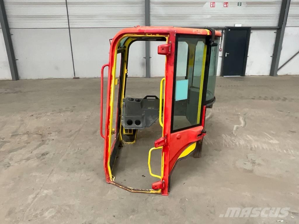 Yanmar vio 50 / vio 57 Кабіна