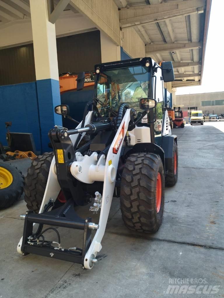 Bobcat L 85 Фронтальні навантажувачі