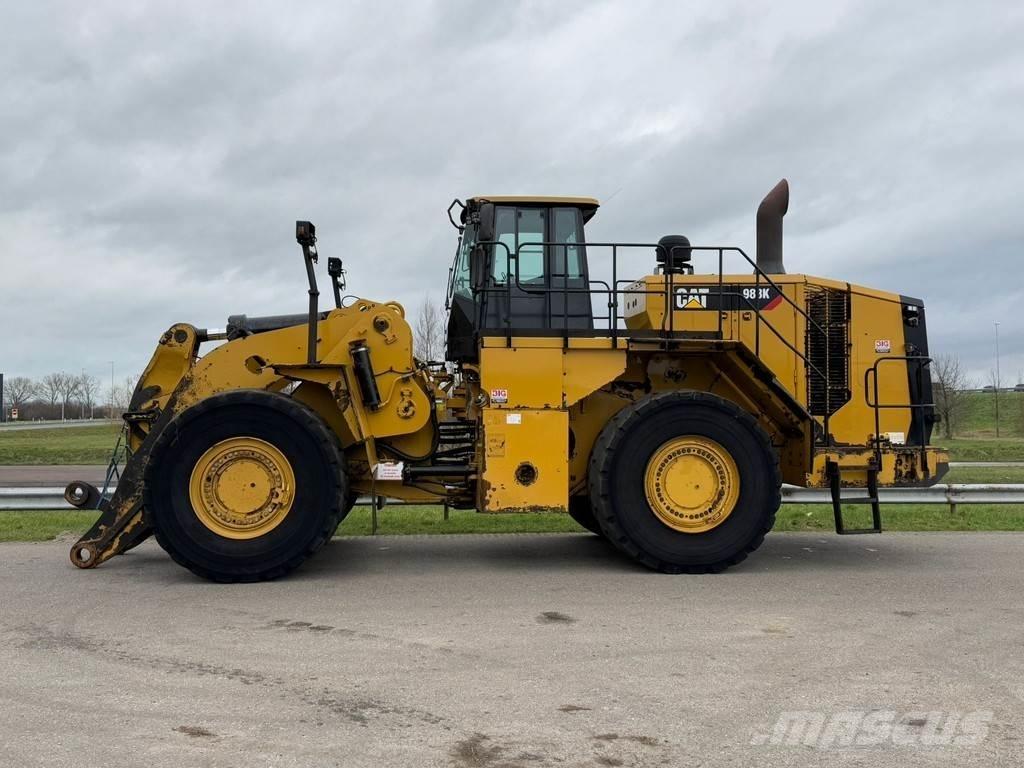 CAT 988K Фронтальні навантажувачі
