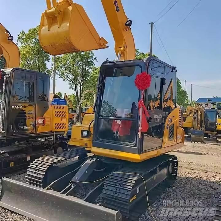 Komatsu PC70 Гусеничні екскаватори