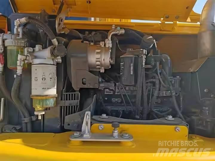 Komatsu PC70 Гусеничні екскаватори