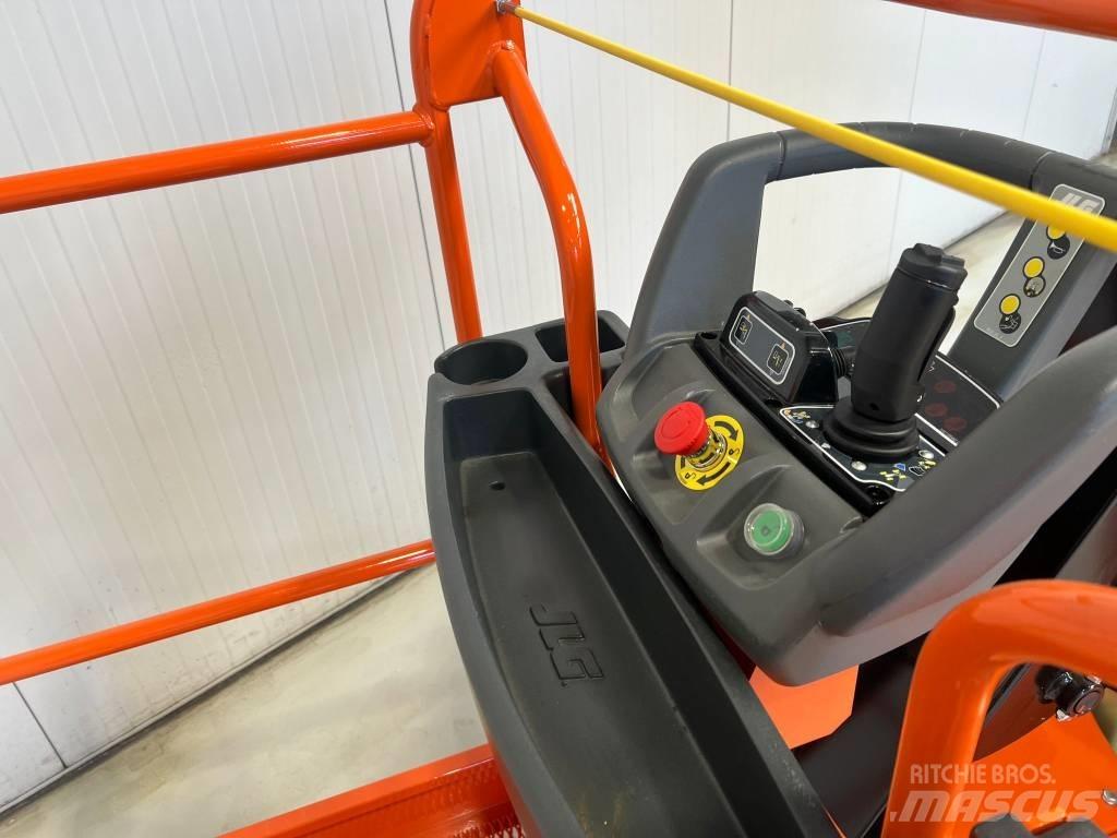 JLG Toucan 10E-L Колінчаті підйомники