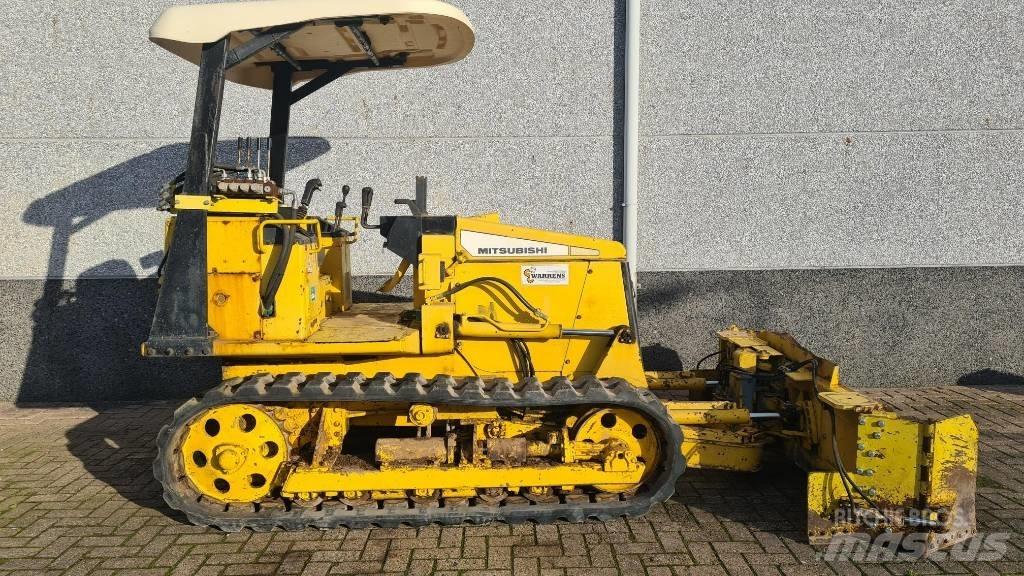 Mitsubishi BD2H Гусеничні вантажники