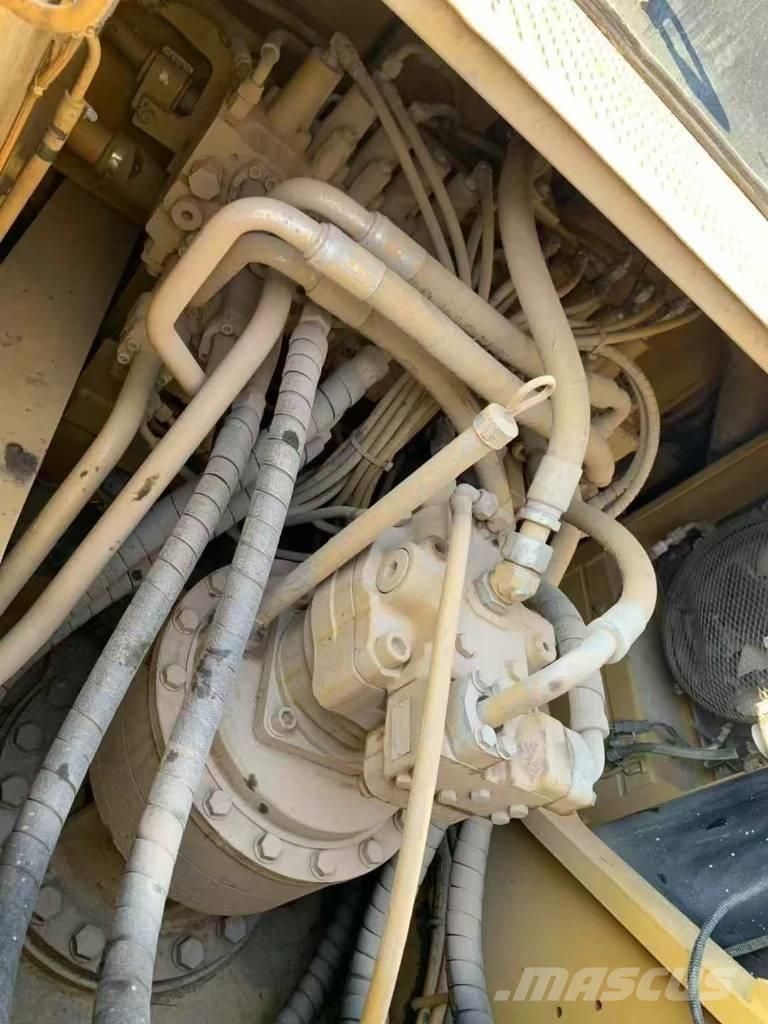 CAT 329 D Гусеничні екскаватори