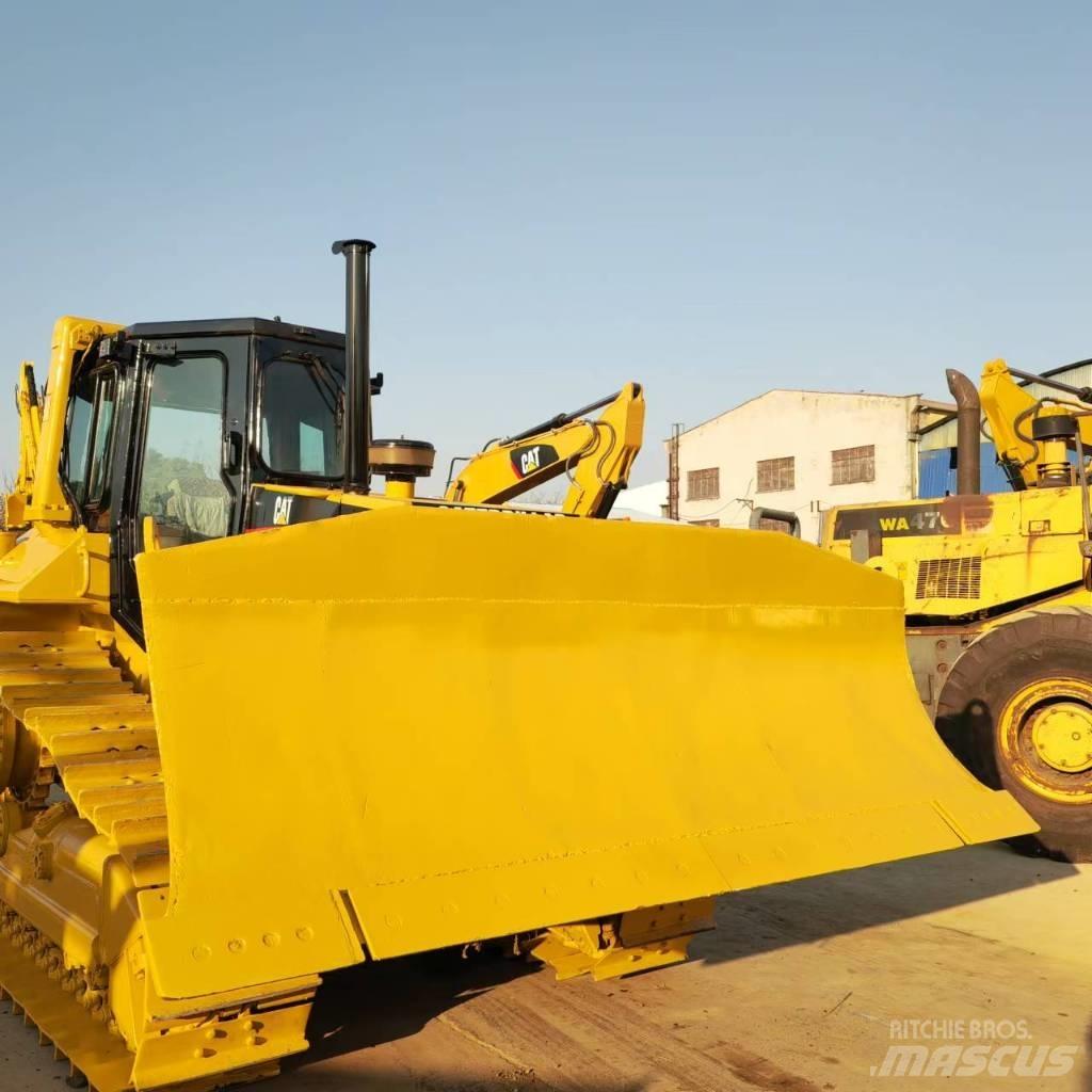 CAT D 6 R Грейдери